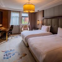 Двухместный (Улучшенный номер «Межконтинентальный») отеля InterContinental Shanghai Ruijin, Шанхай