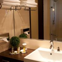 Двухместный (Двухместный номер с 2 отдельными кроватями) отеля DoubleTree by Hilton Bucharest Unirii Square, Бухарест