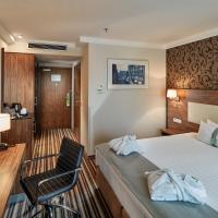 Двухместный (Представительский номер с кроватью размера «king-size») отеля Holiday Inn Łódź, Лодзь