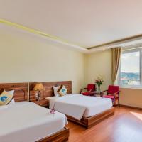 Двухместный (Улучшенный номер с видом на город) отеля Sky Beach D20 Nha Trang, Нячанг