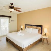 Двухместный (Номер с видом на океан - Кровать размера «king-size») отеля Petit Lafitte Ocean Front, Плая-дель-Кармен