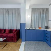 Семейный (Семейный люкс с балконом) апарт-отеля ACRO URBAN SUITES, Афины