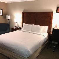 Двухместный (Стандартный номер с 1 кроватью размера «king-size» и ванной, подходящей для гостей с ограниченными физическими возможностями, для некурящих) отеля Comfort Inn Santa Monica - West Los Angeles, Лос-Анджелес