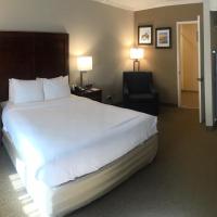 Двухместный (Стандартный номер с 1 кроватью размера «queen-size» и ванной, которая подходит для гостей с ограниченными физическими возможностями, для некуря) отеля Comfort Inn Santa Monica - West Los Angeles, Лос-Анджелес