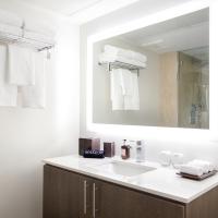 Двухместный (Номер Делюкс с 1 кроватью размера «king-size») отеля Berkeley Park MGallery Hotel Collection, Майами-Бич