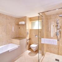 Апартаменты (Полулюкс) отеля Radisson Blu Hotel Krakow, Краков