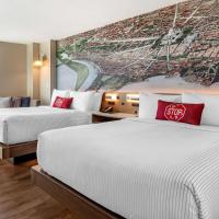 Четырехместный (Queen Room with Two Queen Beds, Larger Unit - Non Smoking) отеля Cambria Hotel Washington D.C. Capitol Riverfront, Вашингтон