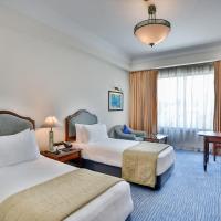 Трехместный (Twin Room Standard Smoking With Free Wifi & 25 Percent off on Food at Selected Restaurant) отеля Crowne Plaza Chennai Adyar Park, Ченнаи