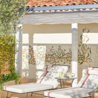 Двухместный (Номер Делюкс у бассейна) отеля Château de la Messardière, Сен-Тропе