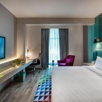 Четырехместный (Номер эконом-класса с 1 кроватью размера «king-size») отеля The Country Club Hotel Dubai, Дубай