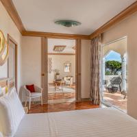 Сьюит (Люкс "Ривьера") отеля Château de la Messardière, Сен-Тропе