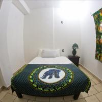 Сьюит (Суперлюкс с кроватью размера «queen-size») хостела Alexandross Hostel B&B, Пуэрто-Вальярта