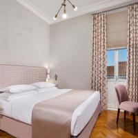 Двухместный (Улучшенный двухместный номер с 1 кроватью) отеля MiraMe Athens Boutique Hotel-House of Gastronomy, Афины