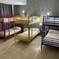 Номер (Кровать в общем 6-местном номере для мужчин и женщин) хостела Lion Hostel, Милан