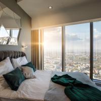 Сьюит (Представительские апартаменты-люкс с ванной) апартаментов Apartamenty Sky Tower, Вроцлав