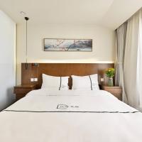 Двухместный (Sunshine Balcony Double Room) отеля Xiao Yuan Alley Courtyard Hotel, Пекин