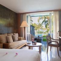 Двухместный (Pool Pavilion Room King(Need to make appointment 1 day in advance: Limos pick-up service from Sanya Phoenix Airport for breakfast including reservations +30-miniute photo-shooting ）) курортного отеля Mandarin Oriental, Sanya, Санья