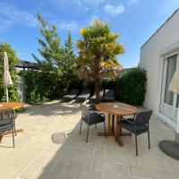 Сьюит (Suite Prestige Terrasse Le Richelieu) отеля Hôtel Le Richelieu, Ре