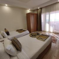 Сюит (Королевский люкс с видом на море) отеля Jewel San Stefano Hotel, Александрия