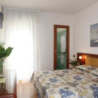 Трехместный (Basic Triple Room with Beach Access) отеля Hotel Gran Venere Beach, Бибионе