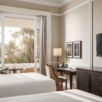 Двухместный (State Room Twin Pool View) отеля Raffles Hotel Le Royal, Пномпень