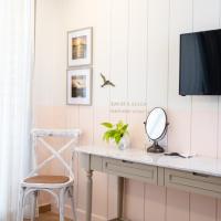 Двухместный (Улучшенный двухместный номер с 1 кроватью или 2 отдельными кроватями) отеля The Bliss South Beach Patong, Пхукет