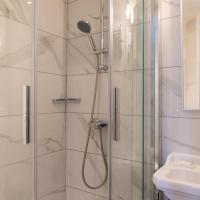 Двухместный (Небольшой двухместный номер с 1 кроватью) отеля Hôtel Aston, Париж