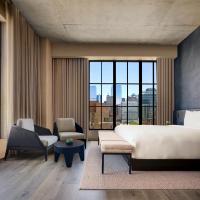 Сьюит (Zen Deluxe Suite) отеля Nobu Hotel Chicago, Чикаго