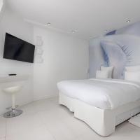 Двухместный (Двухместный номер Делюкс с 1 кроватью и душем) отеля Blc Design Hotel, Париж