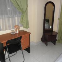 Трехместный (Трехместный номер с основными удобствами) гостевого дома McCarthy Guesthouse, Канди