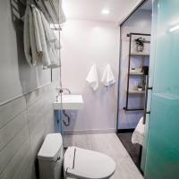 Двухместный (Стандартный номер с кроватью размера "queen-size") отеля SOVA Micro-Room & Social Hotel, Даллас