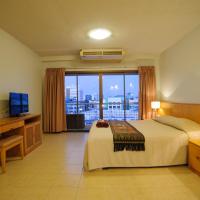 Двухместный (Standard King Room Plus with Balcony) отеля Diamond City Place, Паттайя