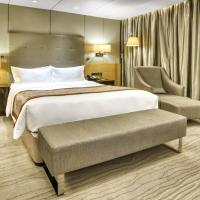 Двухместный (Улучшенный номер с кроватью размера "king-size" и видом на город) отеля Sofitel Silver Plaza Jinan, Цзинань