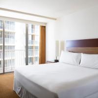 Трехместный (Стандартный номер с кроватью размера «king-size») отеля Park Shore Waikiki, Гонолулу