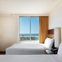 Двухместный (Номер с 2 двуспальными кроватями и видом на океан) отеля Park Shore Waikiki, Гонолулу