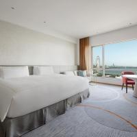 Двухместный (1 King Bed Premium Jinji Lake View) отеля InterContinental Suzhou, Сучжоу