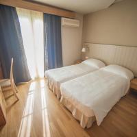 Семейный (Семейный номер с видом на сад) отеля El Greco Hotel, Айос-Николаос (Крит), Крит