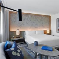 Двухместный (Номер Делюкс с кроватью размера «king-size» - Вид на отель) курортного отеля Nobu Hotel Miami Beach, Майами-Бич