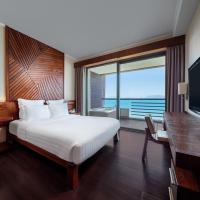 Апартаменты (Апартаменты-люкс с 3 спальнями и видом на океан) отеля Pullman Oceanview Sanya Bay Resort & Spa, Санья