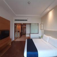 Двухместный (Deluxe Double Room with 25% discount on food and Soft beverage,2 hrs early check-in and late check-out subjected to availability and 1+ 1 drink and lunch offer per stay) отеля Holiday Inn Amritsar Ranjit Avenue, Амритсар