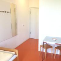 Одноместный (Одноместный номер) хостела Jugendherberge Stuttgart Neckarpark, Штутгарт