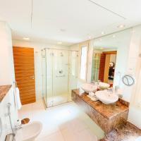 Двухместный (Классический номер с кроватью размера «king-size») отеля Roda Al Murooj Hotel, Дубай