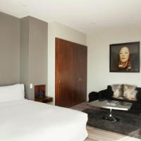 Двухместный (High Floor, King Room with Tub, Balcony) отеля Hotel on Rivington, Нью-Йорк