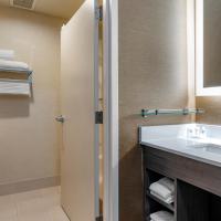 Двухместный (Номер с кроватью размера "king-size" - Для некурящих) отеля Comfort Inn & Suites North Dallas-Addison, Даллас