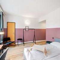 Двухместный (Улучшенный двухместный номер с 1 кроватью) отеля Hotel Basilisk, Базель