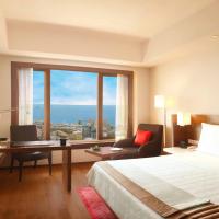 Четырехместный (Двухместный номер «Премьер» с 1 кроватью или 2 отдельными кроватями и видом на океан) отеля Trident Nariman Point, Мумбай