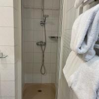 Трехместный (Трехместный номер) отеля Hotel Porte Mars, Реймс