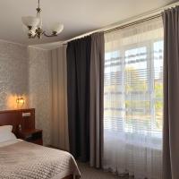 Отель Корона