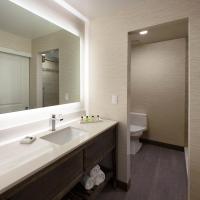 Двухместный (Номер с кроватью размера «king-size» и видом на город) отеля Marina del Rey Hotel, Лос-Анджелес