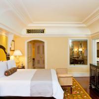 Сьюит (Tower Suite with Kitchenette, BMW Airport Transfers & Cocktail hours) отеля The Leela Palace Bangalore, Бангалор